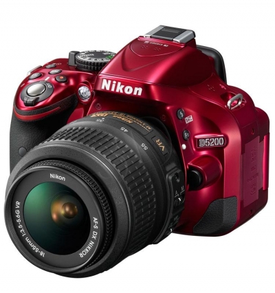 APARAT NIKON D5200 KIT + OBIEKTYW 18-55VR CZERWONY