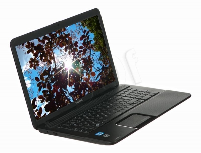 TOSHIBA SATELLITE C870-19X i3-2312M 4GB 640GB 17,3  Radeon  HD7610M(1GB) BSY